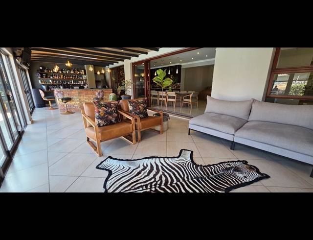 6 BEDROOM HOUSE FOR SALE IN THREE RIVERS EAST